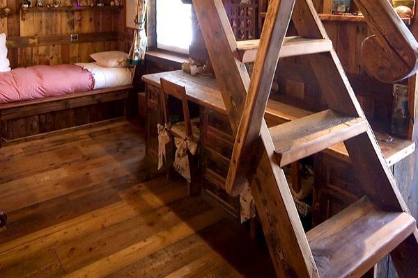 Selection rouge, largeurs et longueurs mixtes, épaisseur 15mm, compatible chauffage au sol