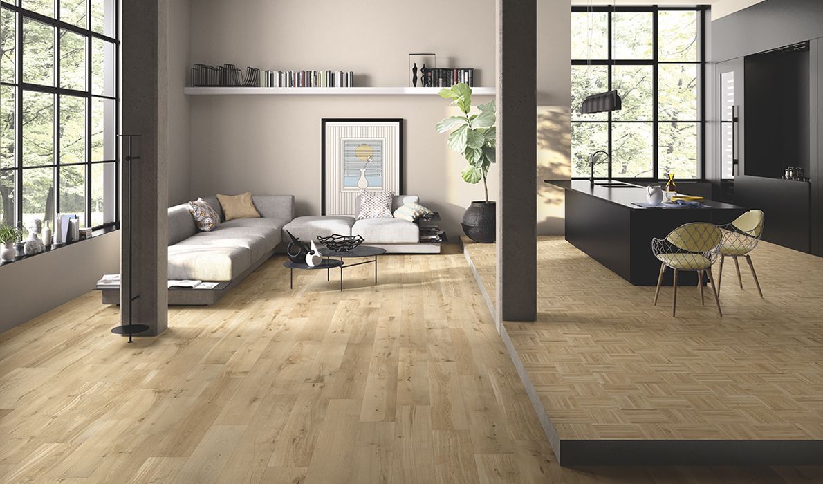 Carrelage imitation bois, coloris jaune miel, pose à joints décalés