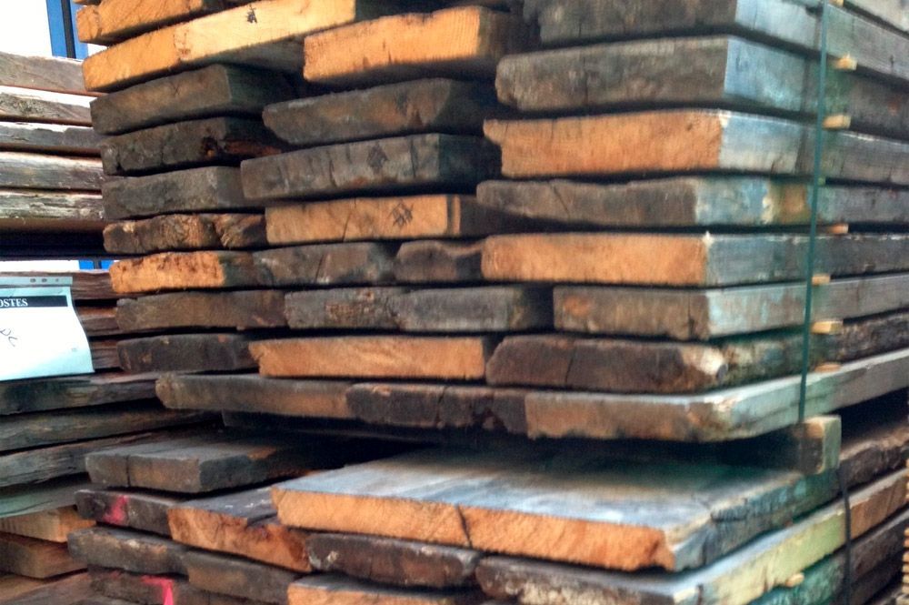 Plancher brut juste nettoyé, non rainuré